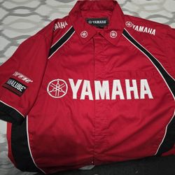 YAMAHA Button Up Men Size Large