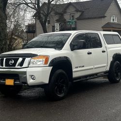 2010 Nissan Titan SE Crew Cab 4x4 5.6l V8