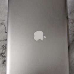 Apple MacBook Pro