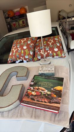 Lot of decorative home items