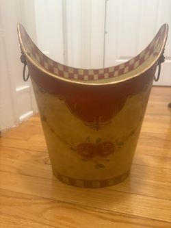 Exquisite 19th Century French Neoclassical Tole Cachepot Planter