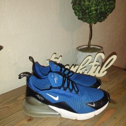 Nike Air 270 Size 6y