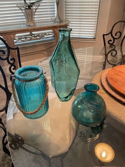 Turquoise vase set