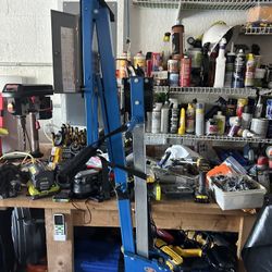 Lifted The Roof Of The Jeep 