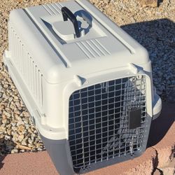 Like New Small Sportpet Dog or Cat Crate Carrier
