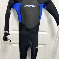 Kids hyperflex Wetsuit-size 10