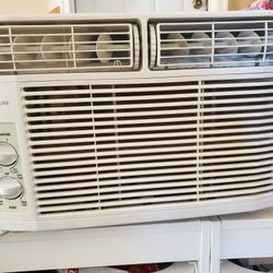 Air Conditioner Frigidaire 