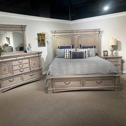 King Bedroom Set