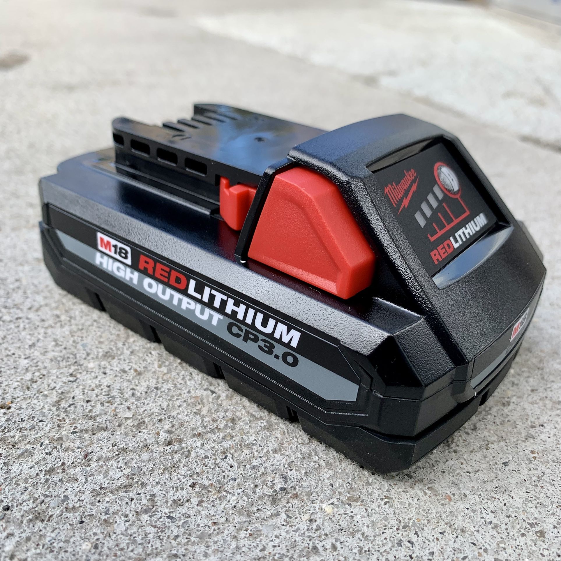 Milwaukee M18 high output CP battery