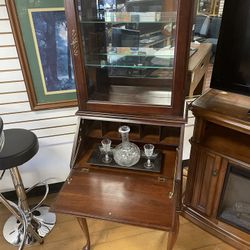 Elegant Mid Century Secretary Desk( Excellent Condition )