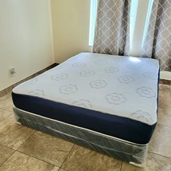NEW QUEEN SIZE SET MATTRESS AND BOX SPRING-2PCS