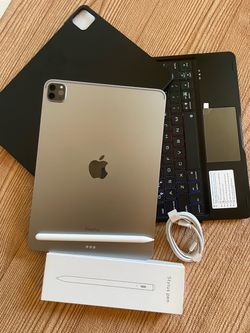 iPad Pro 11” (M2 chip / 2022 model) 4th Generation 128GB with  keyboard case and stylus pen