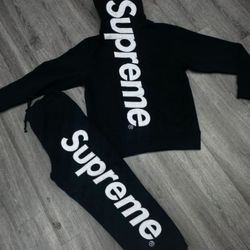 Supreme Jogging Suit 