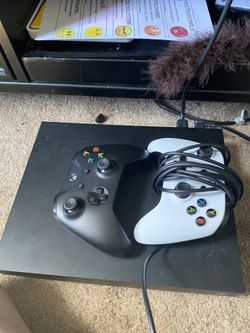 Xbox one x + games