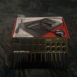 Akai Mpk mini Keyboard 
