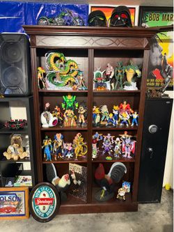 HUGE WOODEN BOOKSHELF