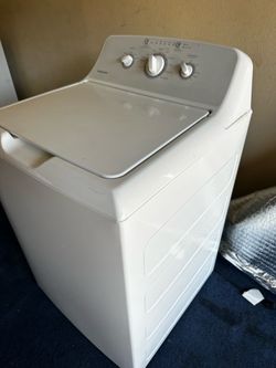 Washer with agitator- works good