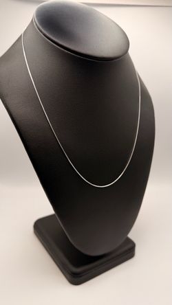 Thin Silver Chain Necklace