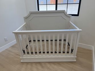 Baby crib