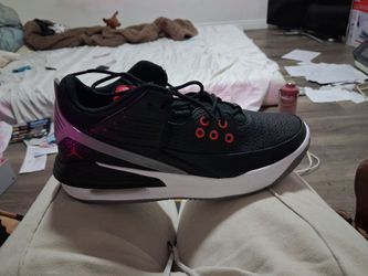 JORDON MAX AURA SIZE 9.5