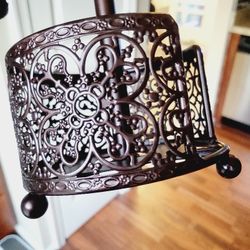 Tissue Stand