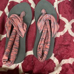 Raya sun flip flops