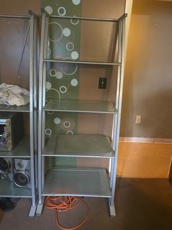 Sturdy shelves