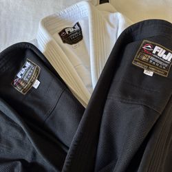 3 Fuji Gi’s + 2 White Belts