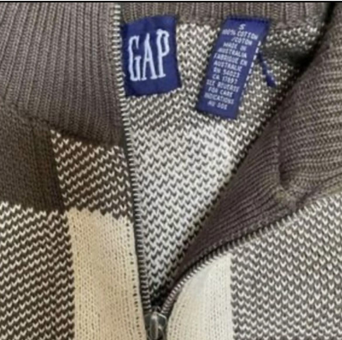 Women’s Heavyweight zip up vintage cardigan. Gap. Oversized small