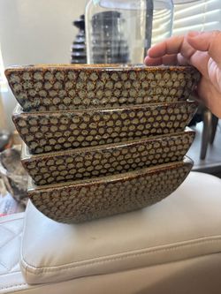 4 piece ceramic bowl/pots