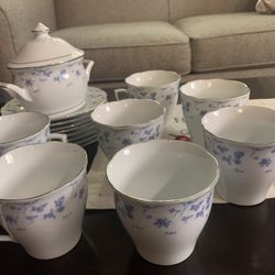 7 Cups 8 Saucers