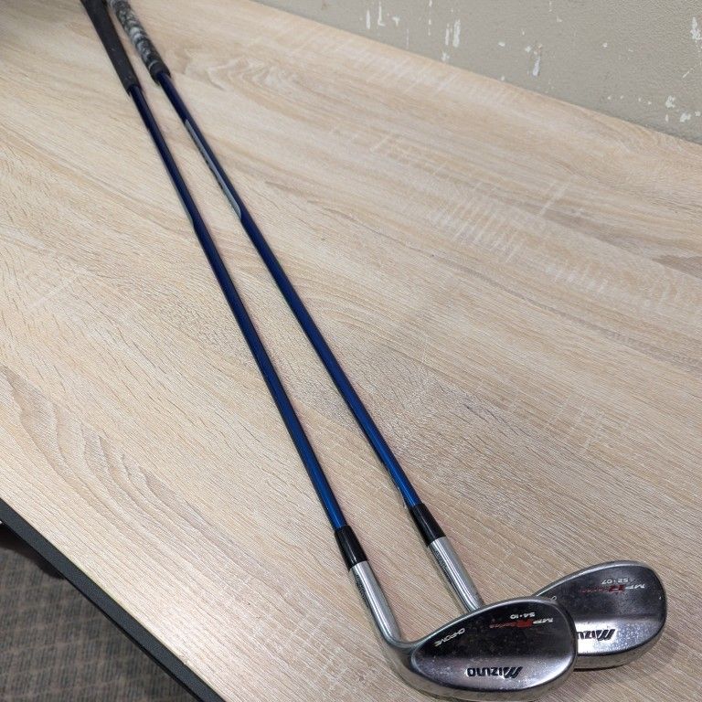 Two Mizuno MP R Series Exsar IS 2 Tour Spec Golf Clubs - 52.07 & 54.10