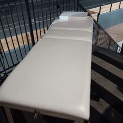 Massage Table 