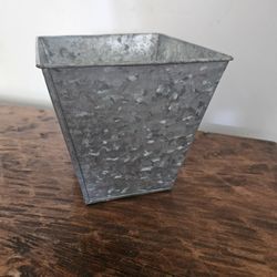 Tin Box? Random Rustic Decor 
