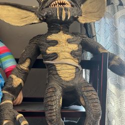 gremlin puppet doll 