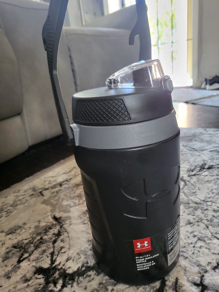 40oz ThermoFlask Insulated Water Bottle With Boot And Lid for Sale in  Provo, UT - OfferUp