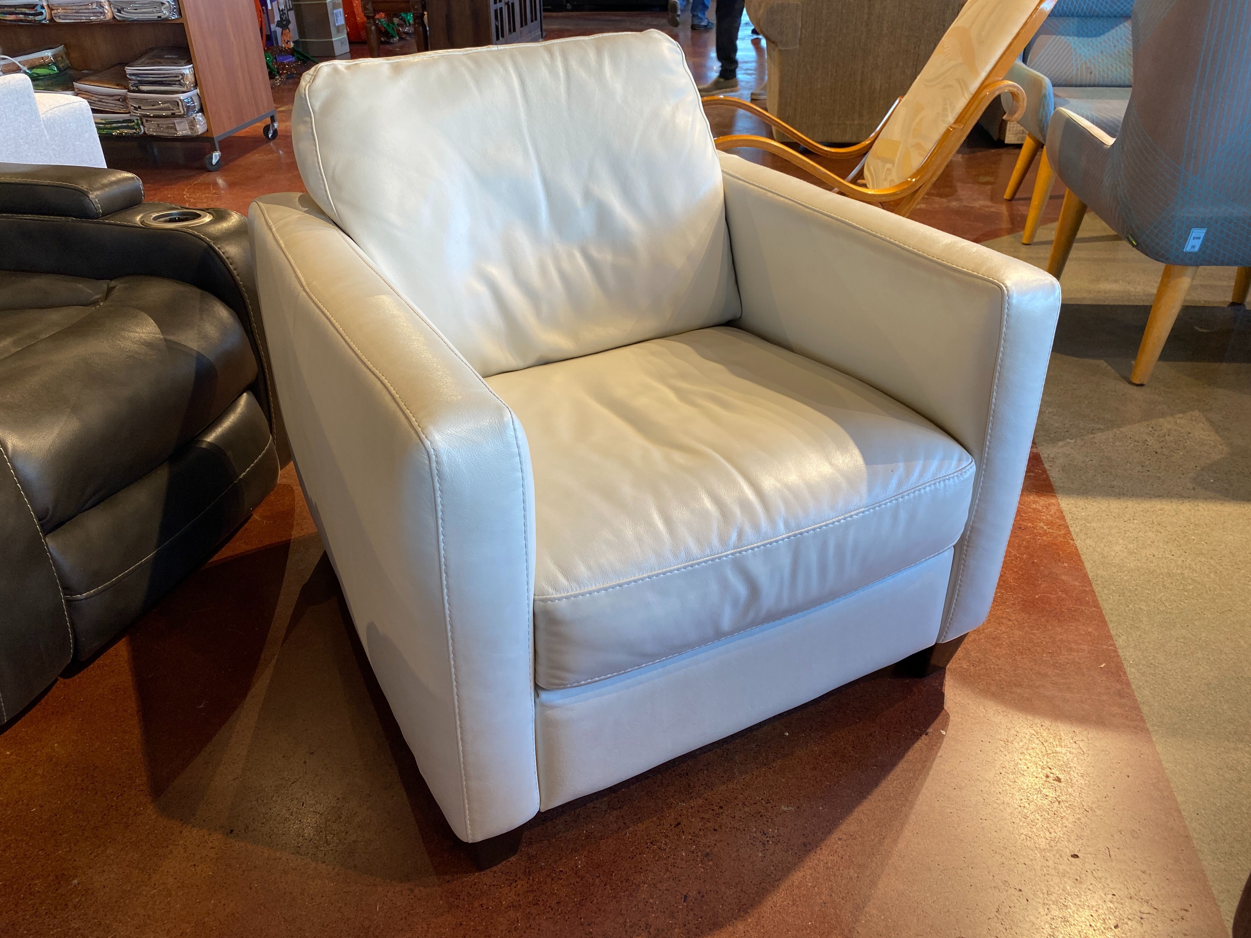 NATUZZI Modern Soft White Leather Armchair
