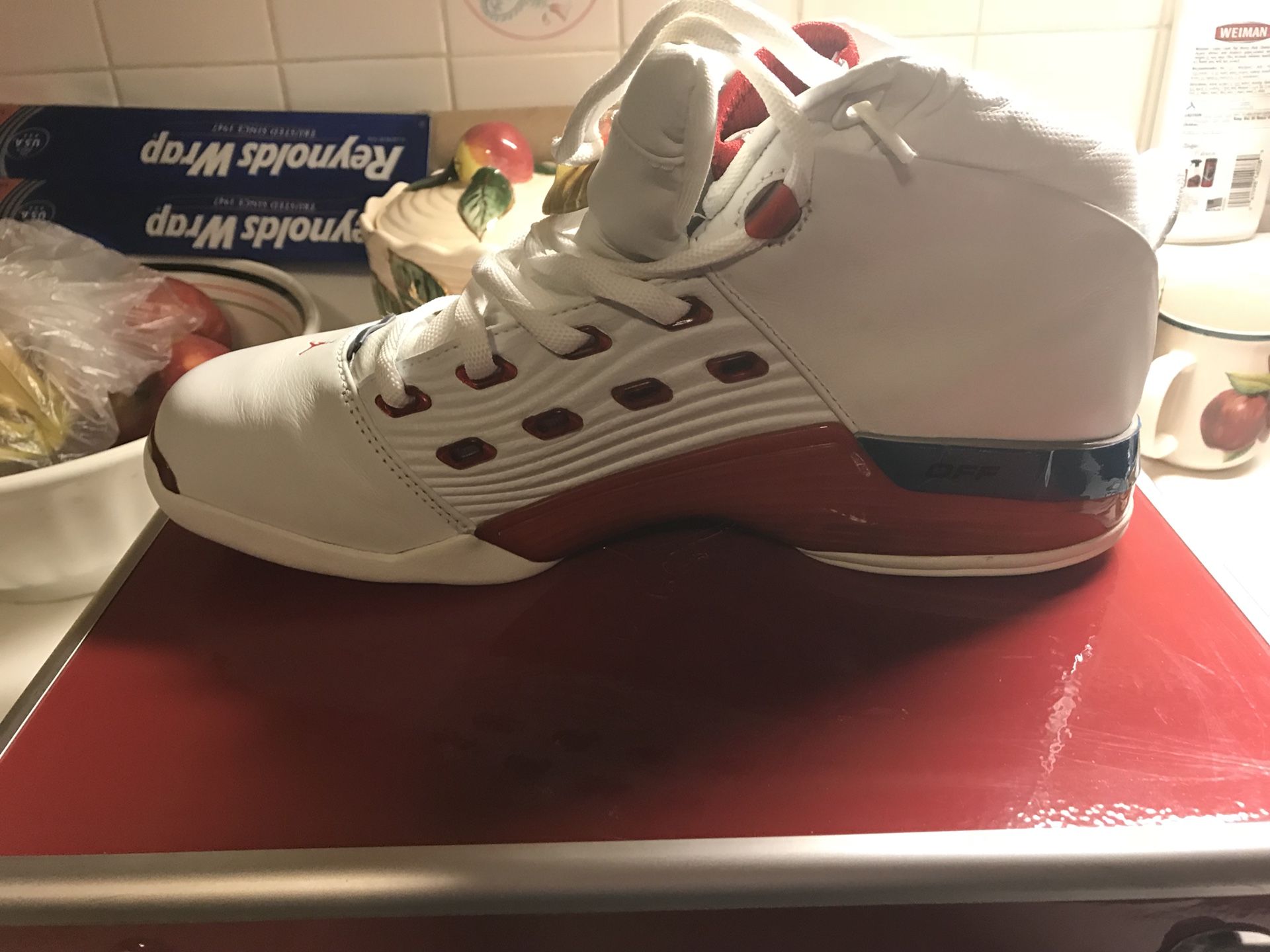 Air Jordan 17 (XVII) Original (OG) – White Varsity Red – Charcoal