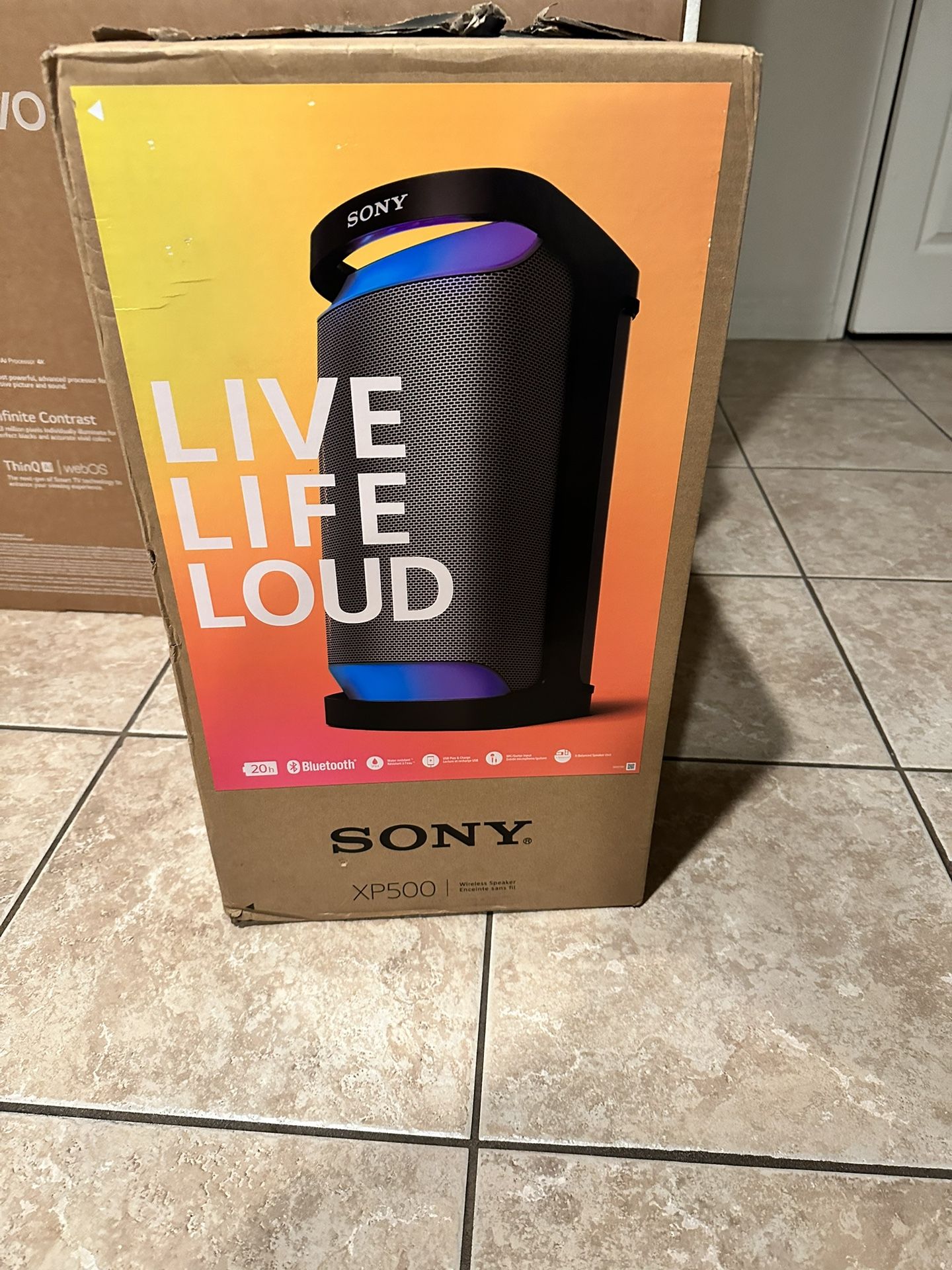 Brand New Sony SRS XP500 Portable Bluetooth Party Speaker