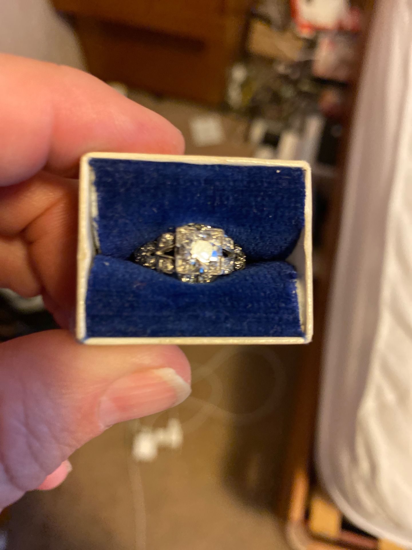 Ladies Engagement/Wedding Ring