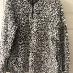 Women’s Quarter Zip Up 