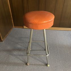 BAR STOOL