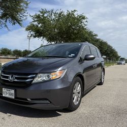2016 Honda  Odyssey E-XL with 94mi