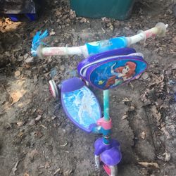 Nice kids frozen scooter only $15