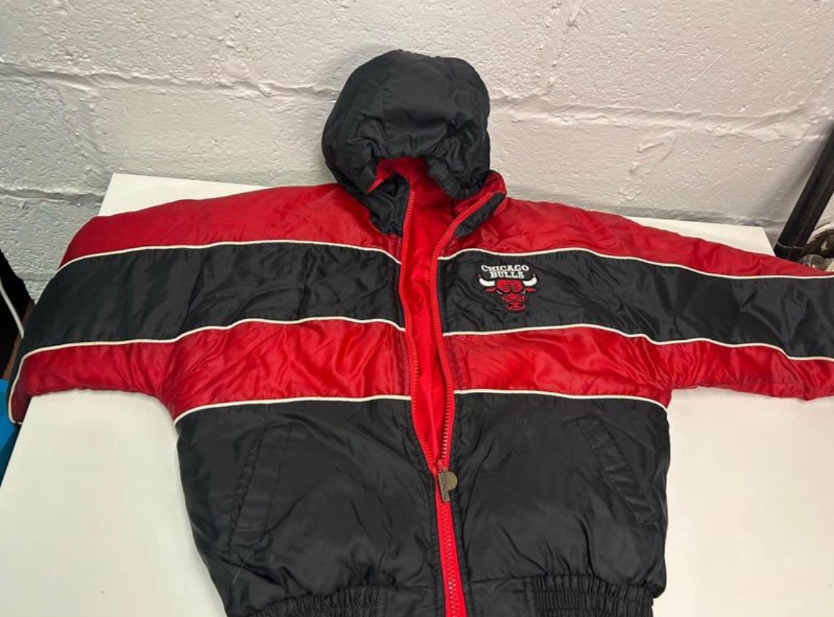 Vinatage 1990s Pro Player Chicago Bulls Jacket