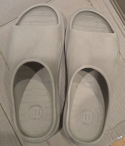 Reef Slides Size 6 USED Boy Girl Teen