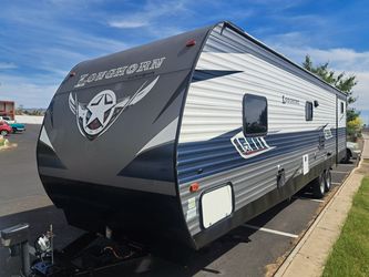 2019 CrossRoads Longhorn 34 foot travel trailer ,Model 333DB
