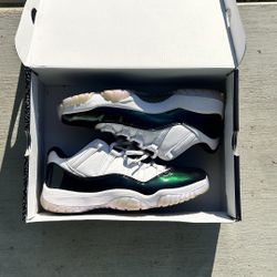 Jordan 11 Emerald 