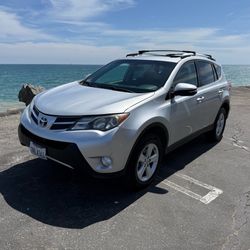 RAV4 XLE 2014