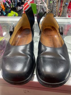 Size 10/10.5. Footprints by Birkenstock Black